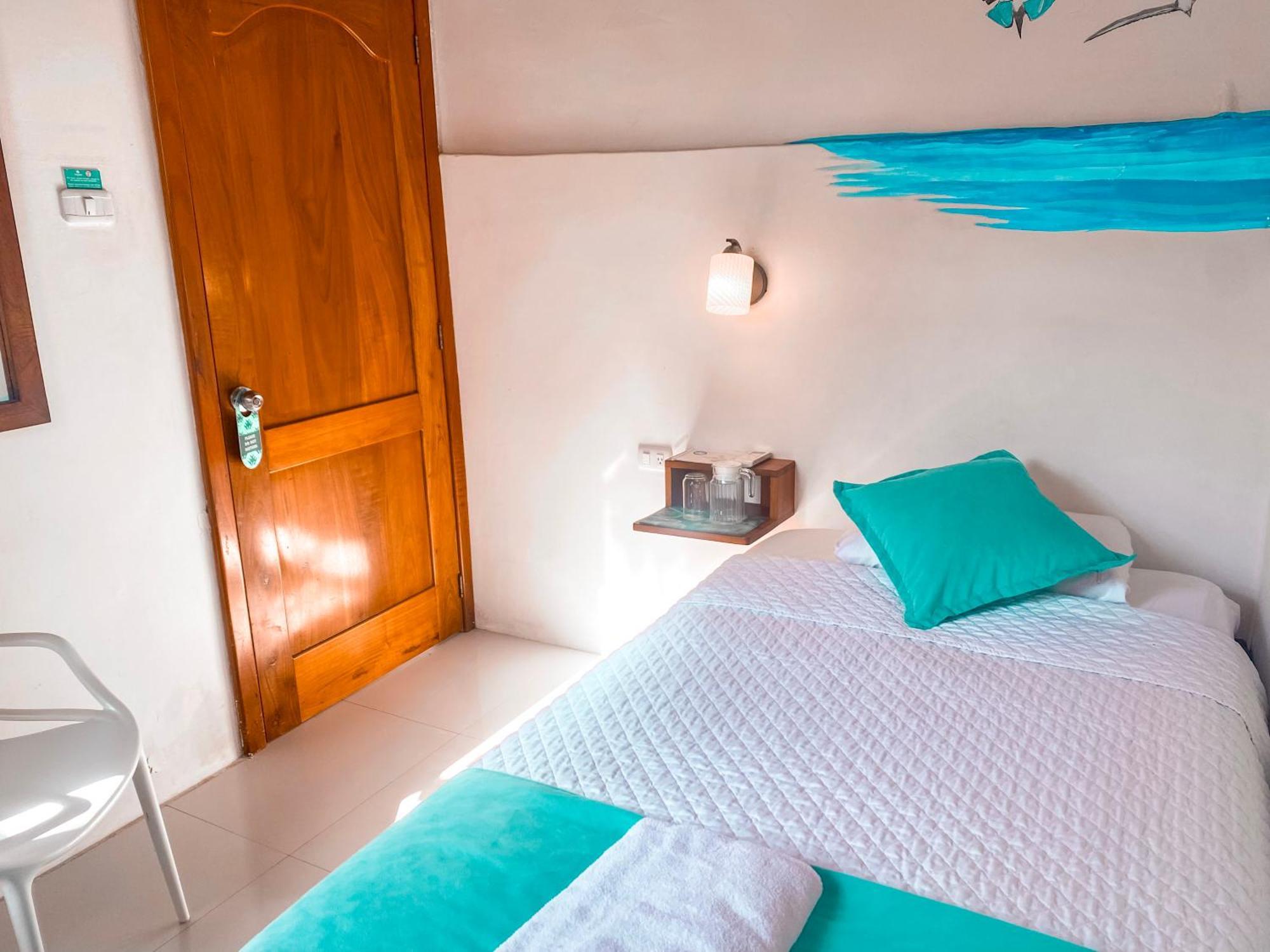 Hotel Coral Blanco With High Speed Internet Starlink And Galapagos Tour Operator Puerto Villamil Exterior photo